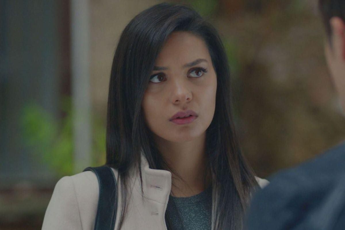 Emir sorprende Zeynep