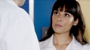 Un Posto al Sole: Rossella denuncia