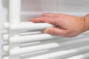 pulire termosifoni primavera