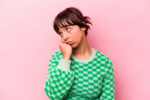 I 5 segni zodiacali più noiosi (ma che ti salvano sempre nei momenti difficili)