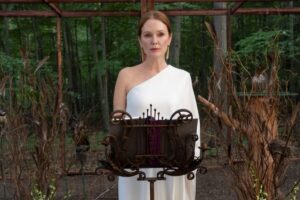 Sirens, la serie Netflix con Julianne Moore
