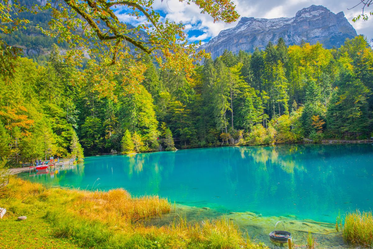 laghi delle alpi svizzere