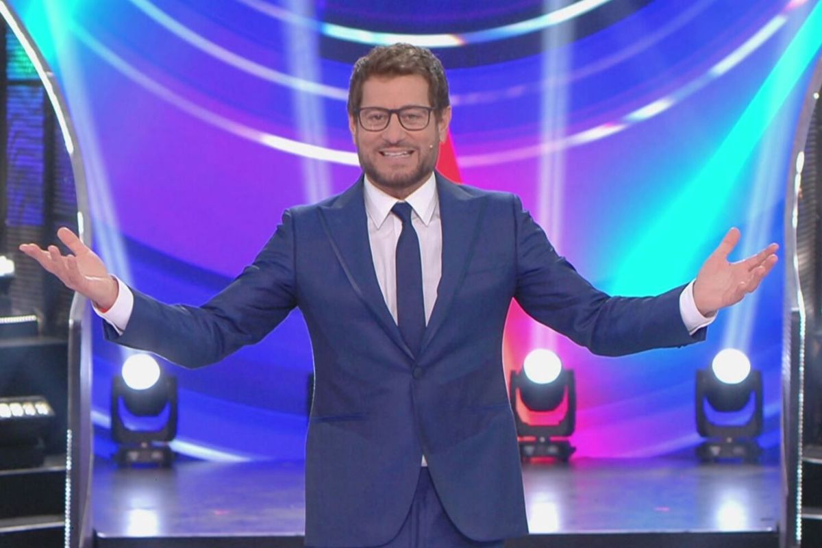 cambio palinsesto mediaset