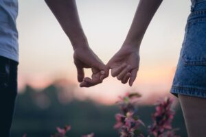 Luglio e amore: per Toro e Scorpione è il momento di rischiare