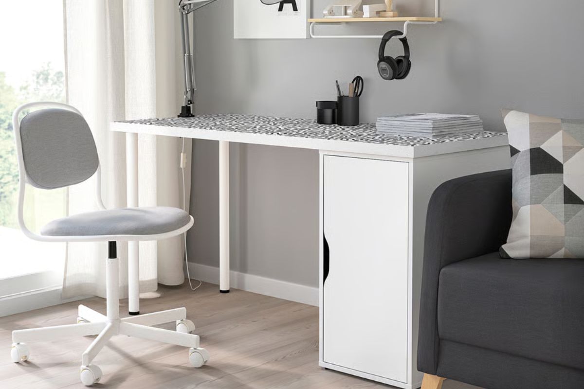 scopri la novità di Ikea con la scrivania LAGKAPTEN 