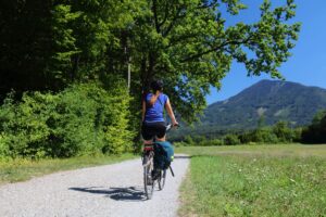 Dal Trentino all’Austria in bici: il percorso estivo più bello per chi ama la natura