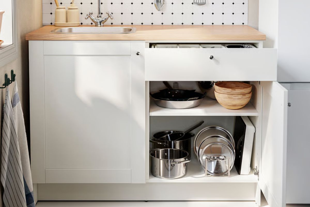 scopri KNOXHULT di Ikea
