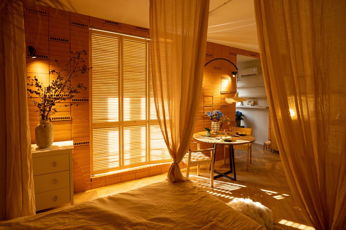 come valorizzare luce calda in casa