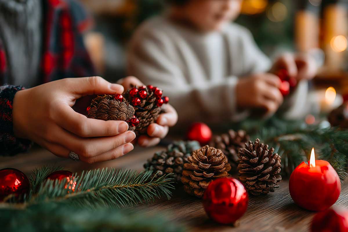 Lavoretti con pigne e bambini: la magia del Natale fatta a mano